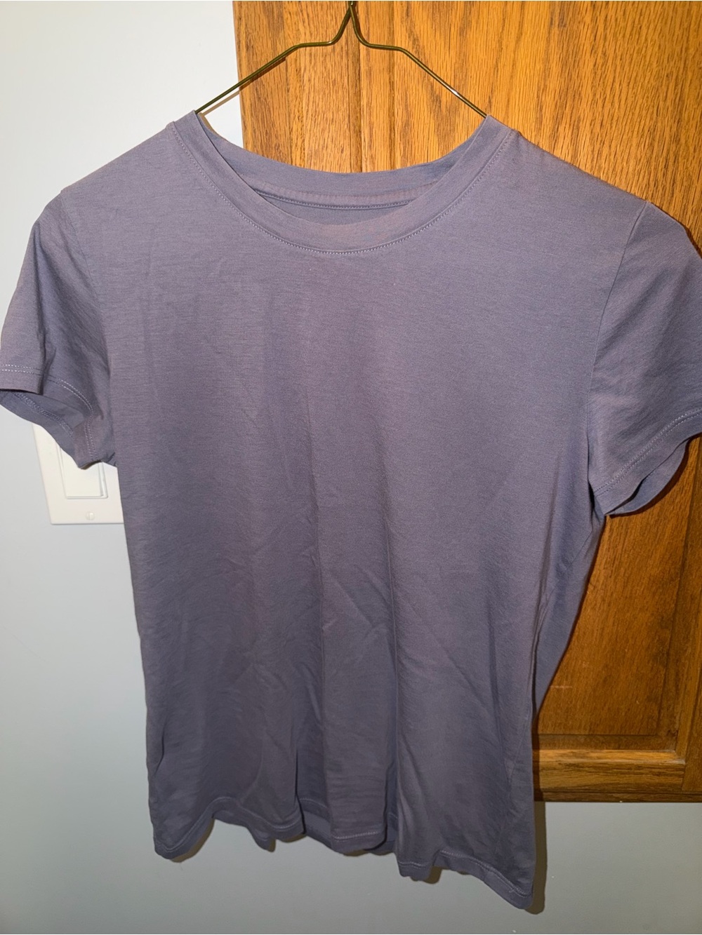 Vince Short Sleeve Crew Tee in Dusty Lavender